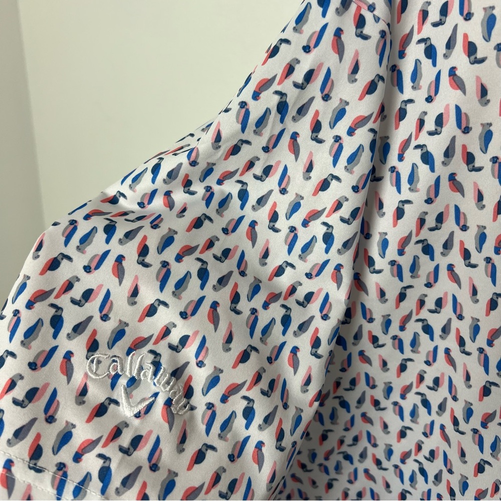 Men's bright white regatta Callaway,‎ golf shirt, size xl, blue birds patterned - Picture 5 of 7